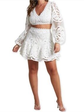 Showpo. White Lace Top Size 0